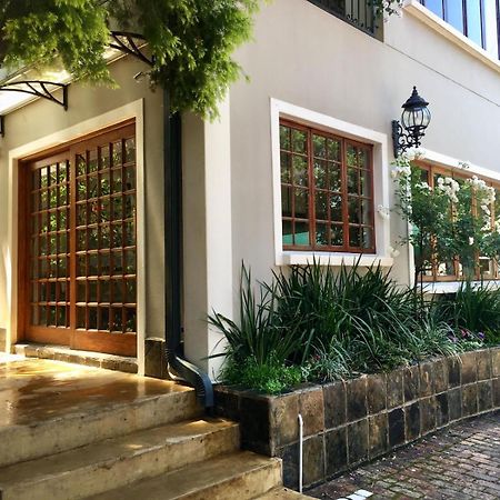 Dunvegan Execu Lodge Edenvale Exterior photo