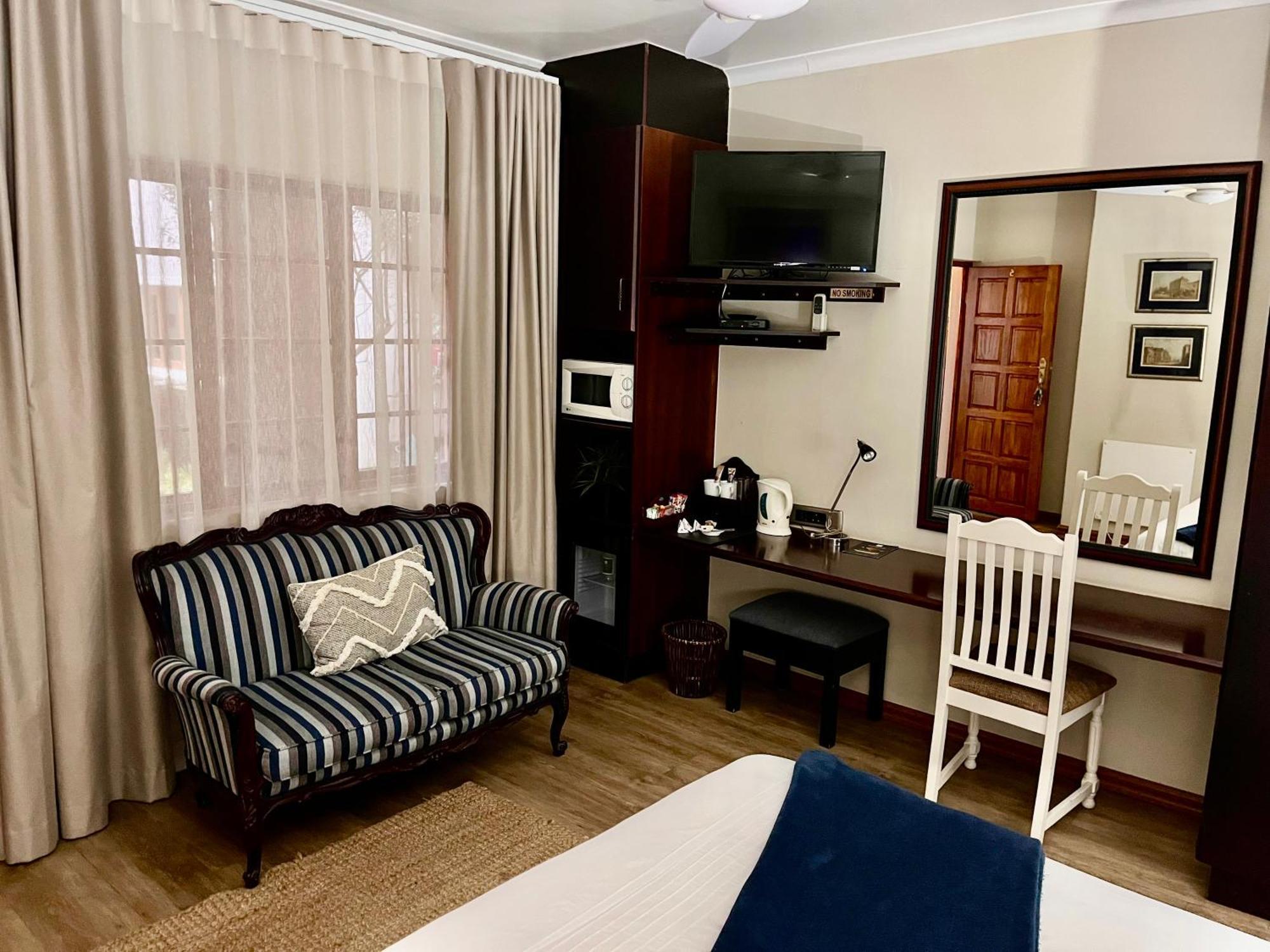 Dunvegan Execu Lodge Edenvale Exterior photo
